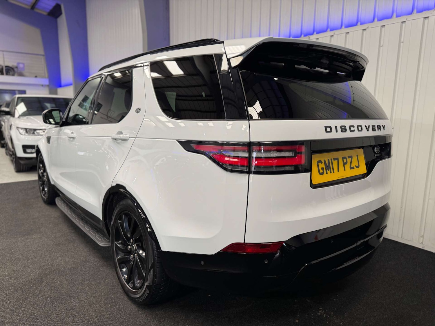 Used Land Rover Discovery 2017 for sale - 78003912: Photo 12