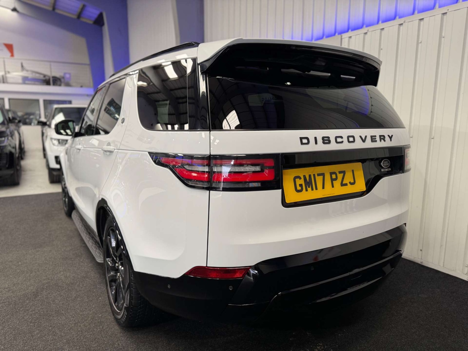 Used Land Rover Discovery 2017 for sale - 78003912: Photo 13