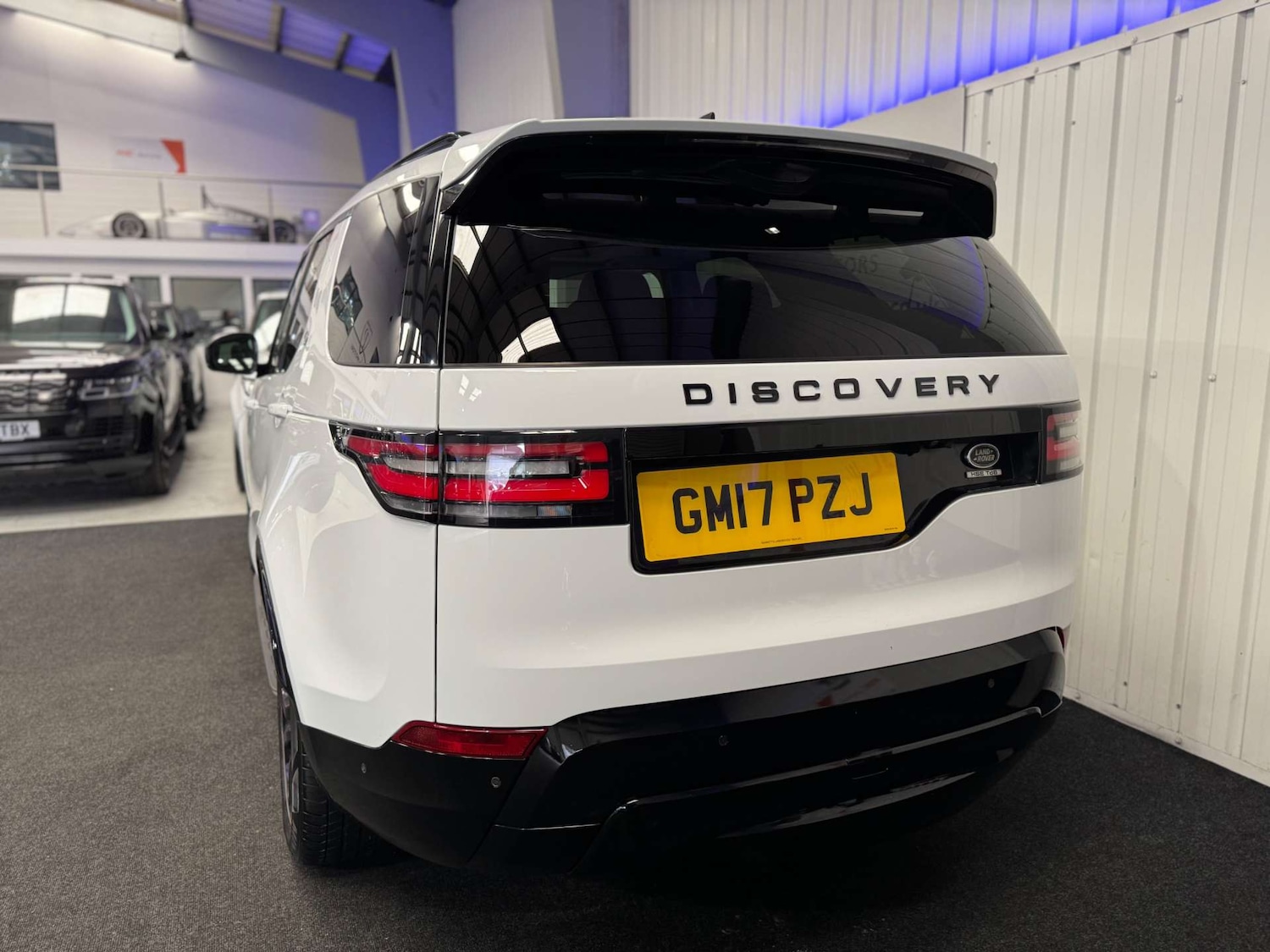 Used Land Rover Discovery 2017 for sale - 78003912: Photo 14