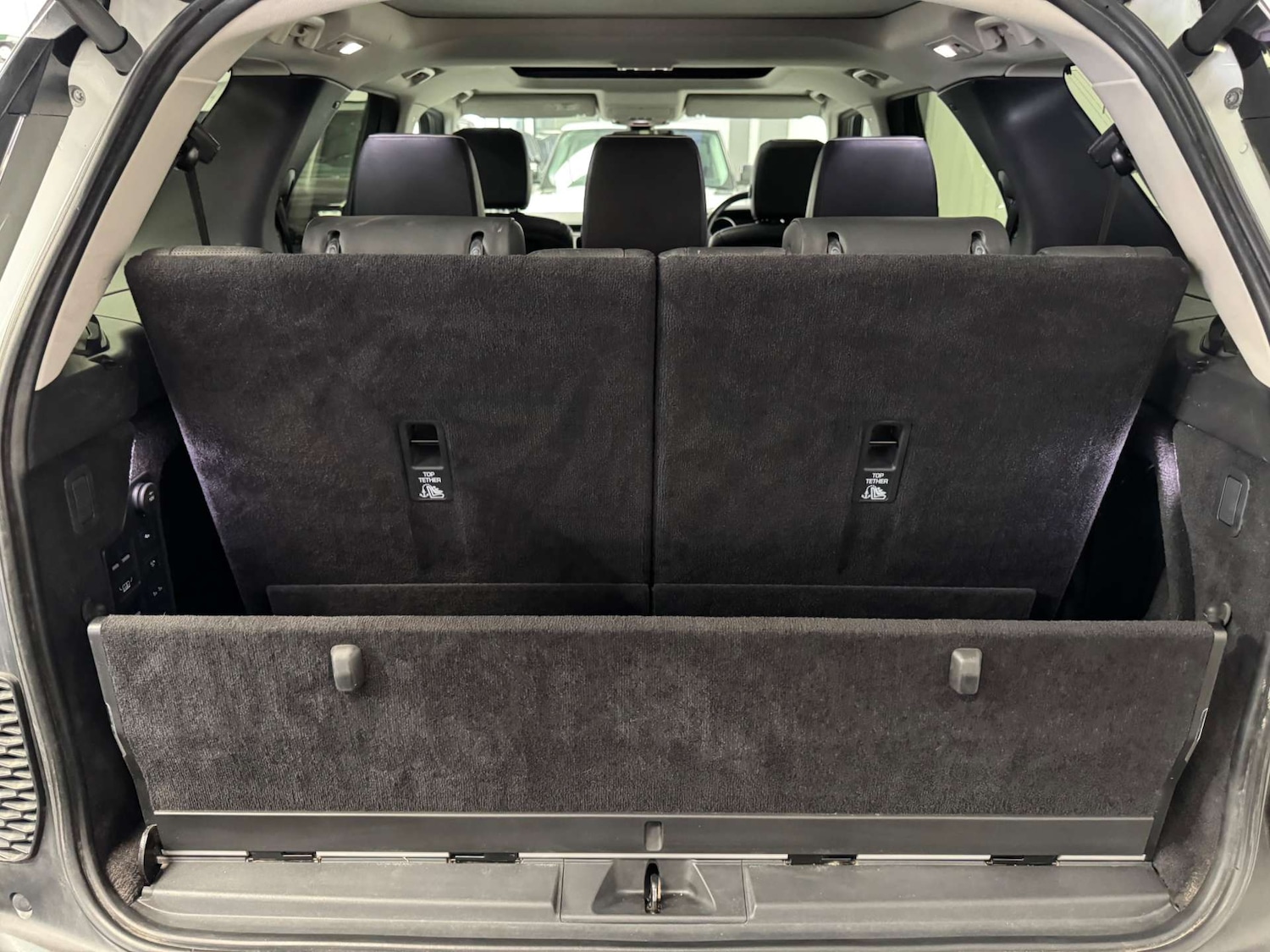 Used Land Rover Discovery 2017 for sale - 78003912: Photo 18