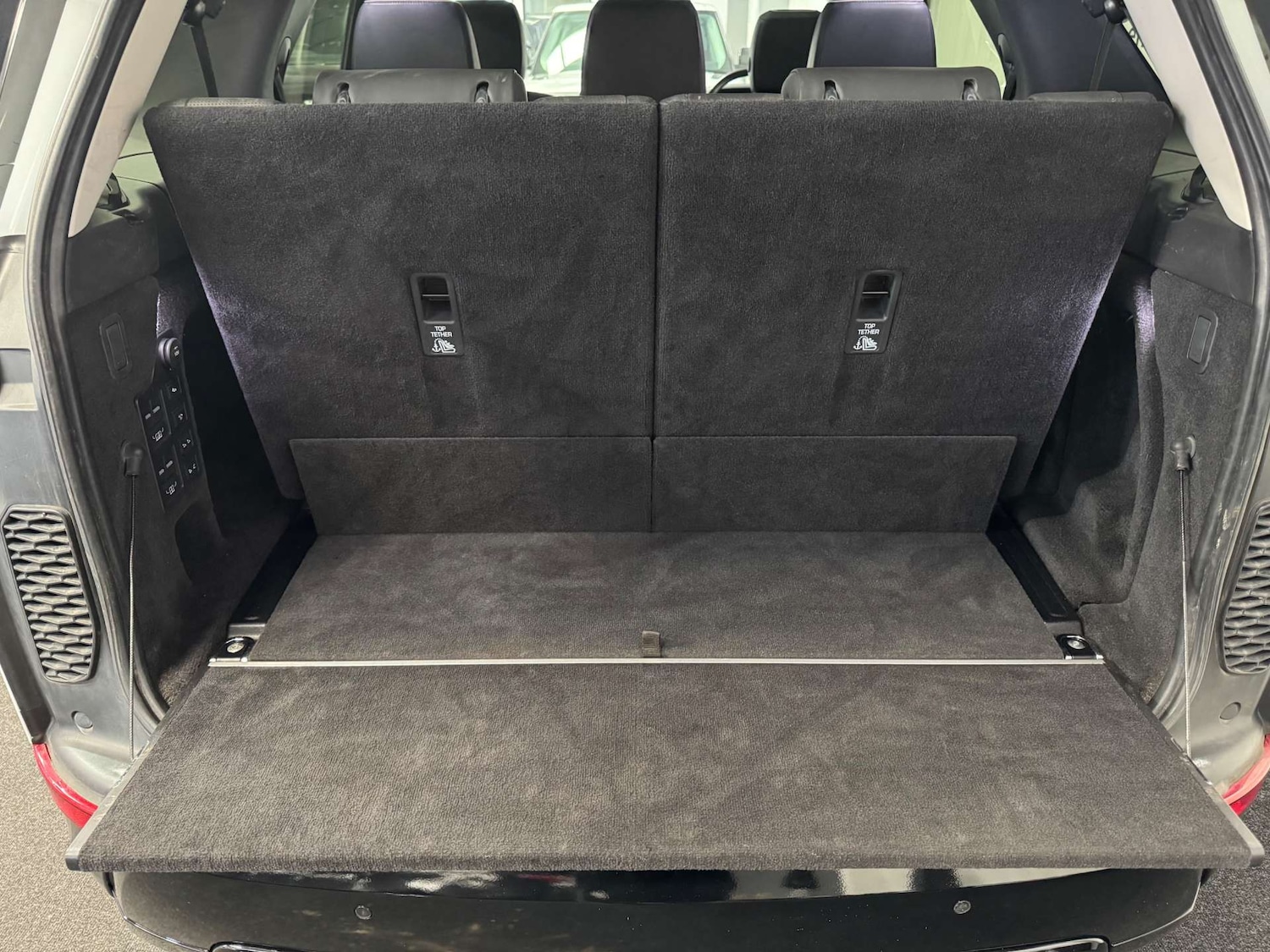 Used Land Rover Discovery 2017 for sale - 78003912: Photo 19