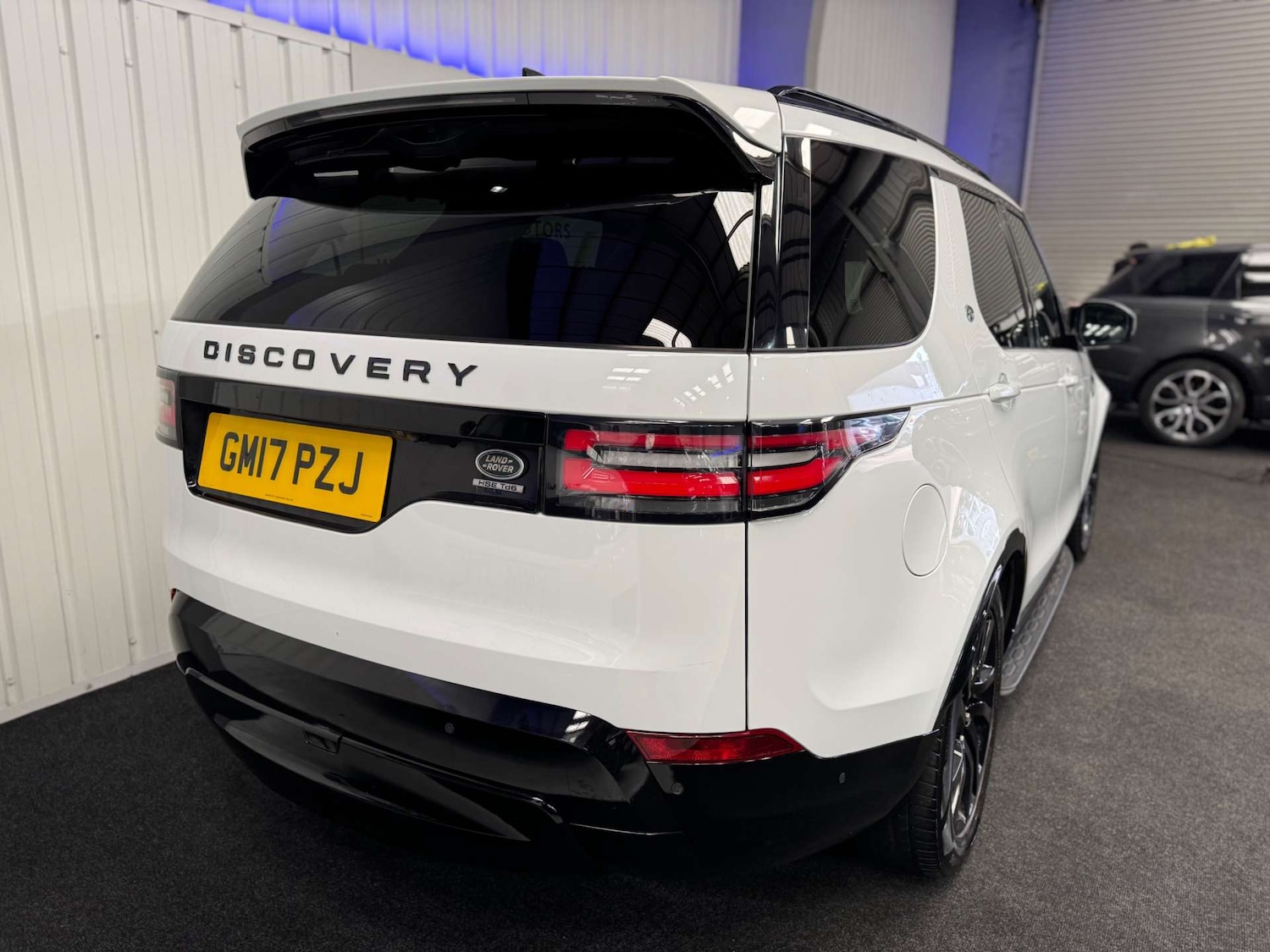 Used Land Rover Discovery 2017 for sale - 78003912: Photo 22