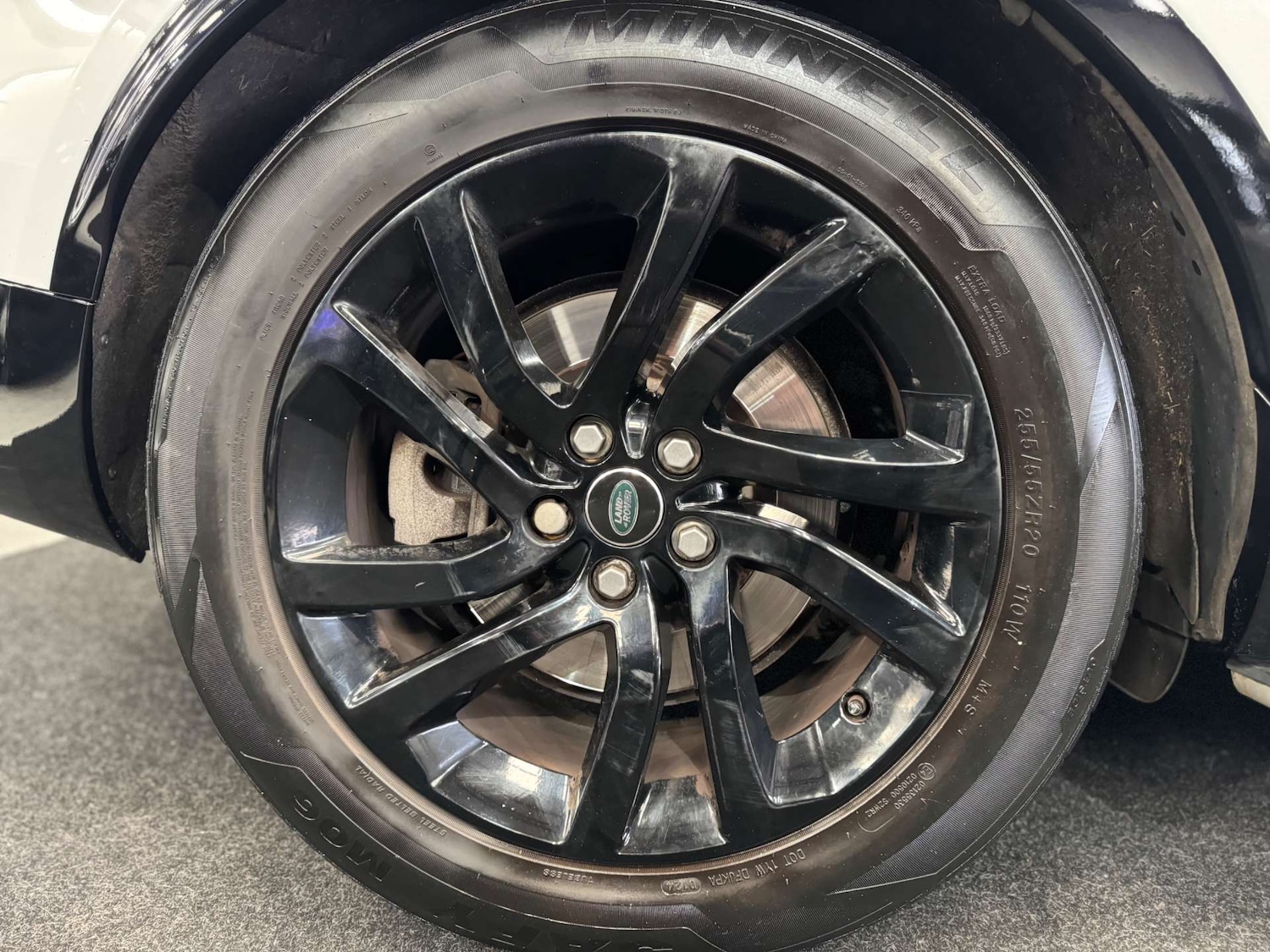 Used Land Rover Discovery 2017 for sale - 78003912: Photo 26