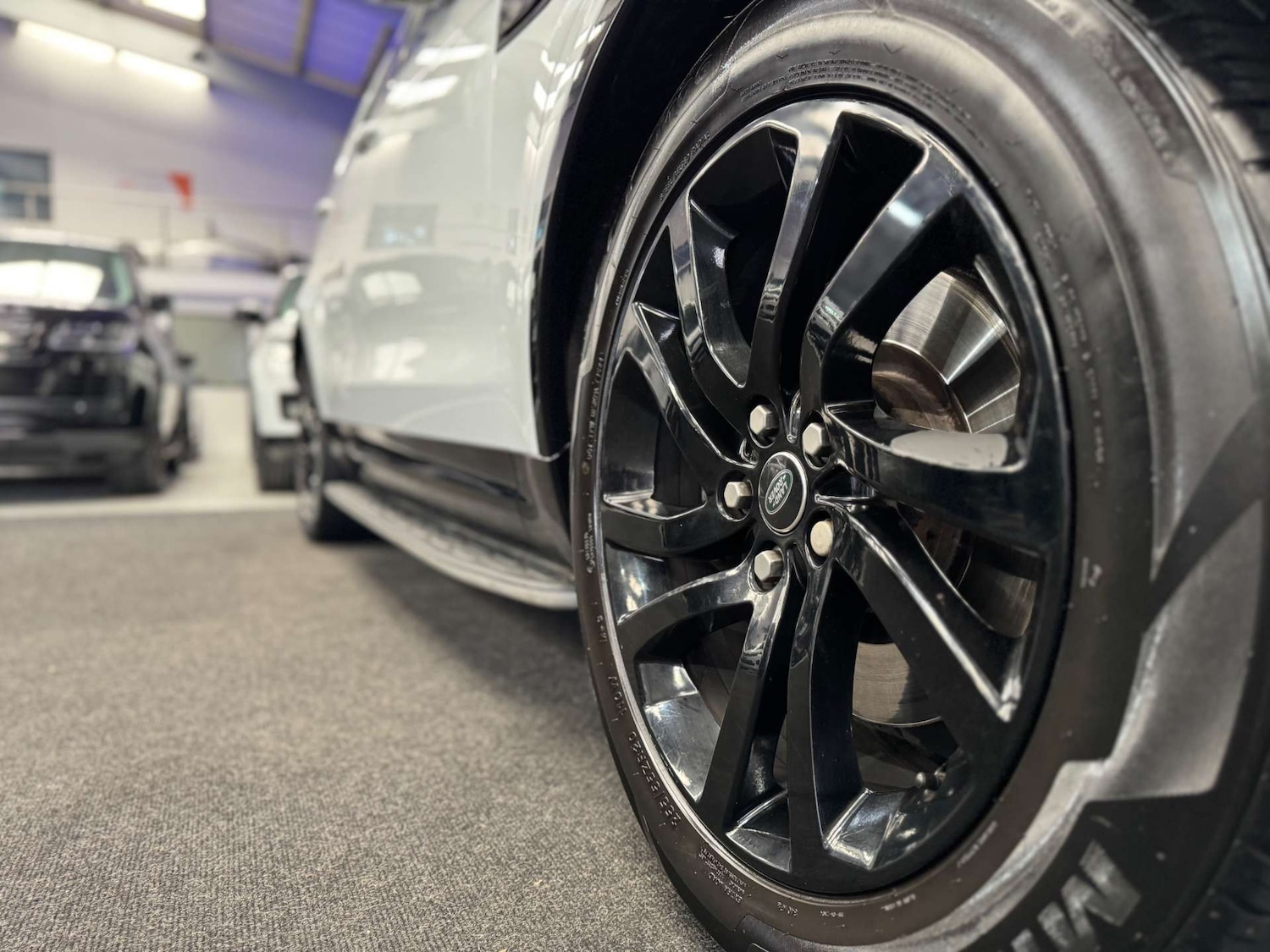 Used Land Rover Discovery 2017 for sale - 78003912: Photo 27