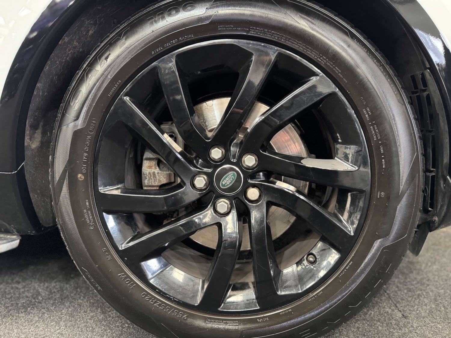 Used Land Rover Discovery 2017 for sale - 78003912: Photo 28