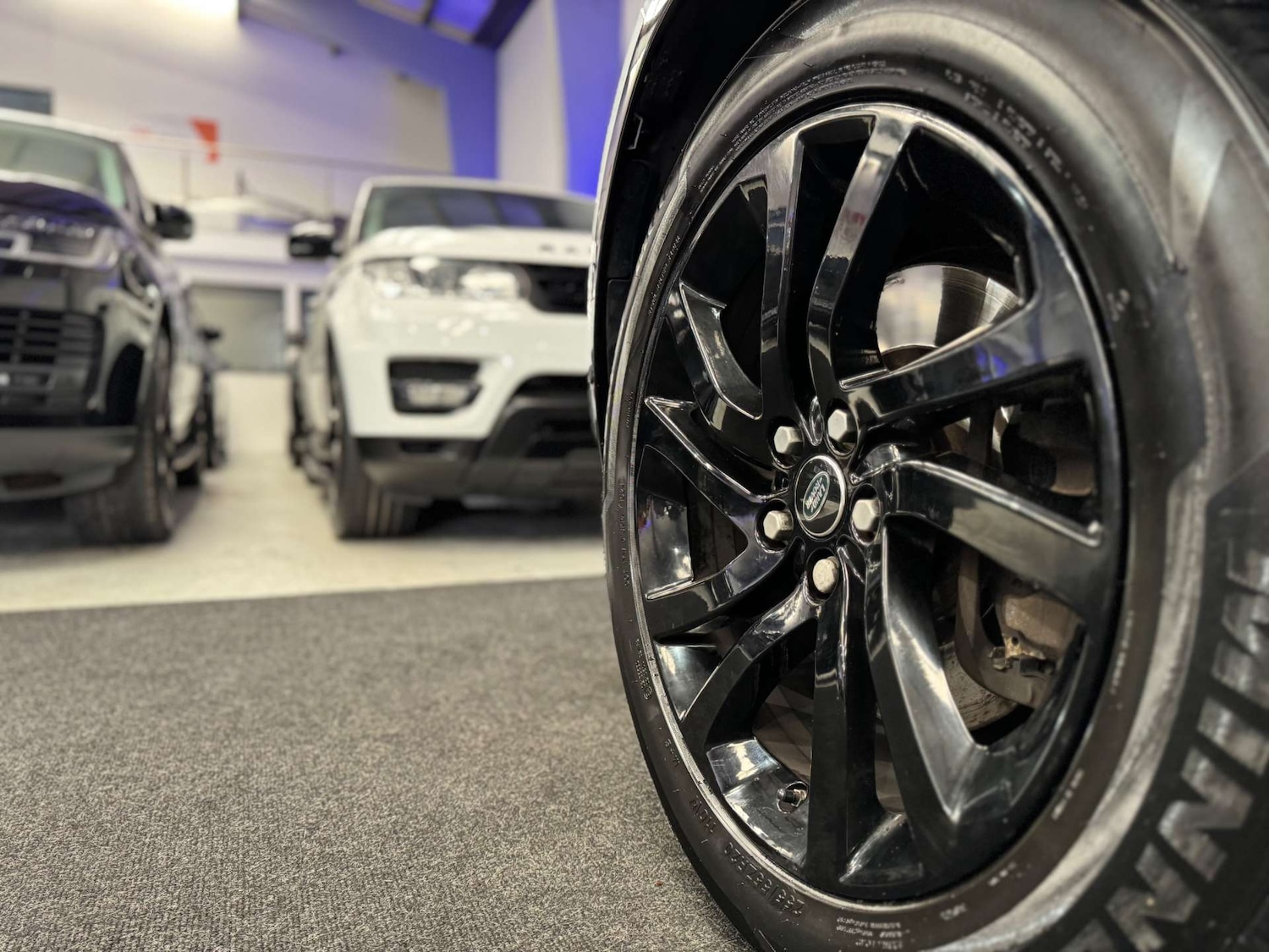 Used Land Rover Discovery 2017 for sale - 78003912: Photo 31