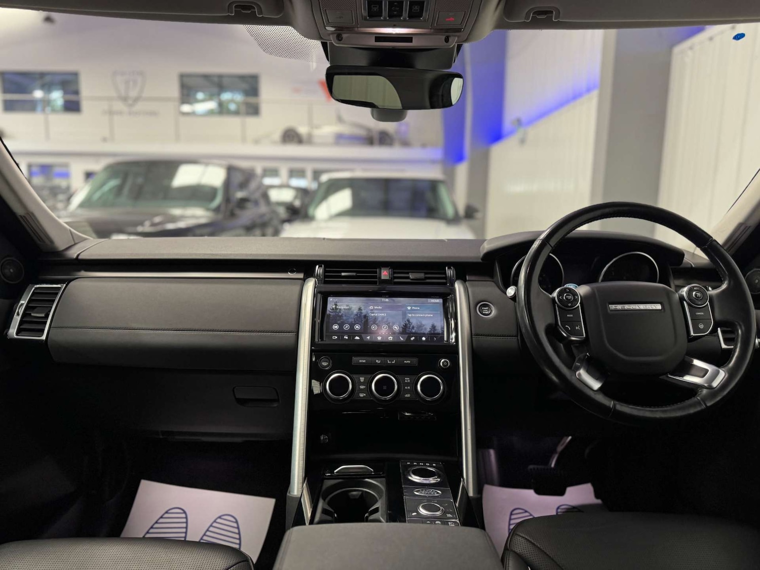 Used Land Rover Discovery 2017 for sale - 78003912: Photo 38