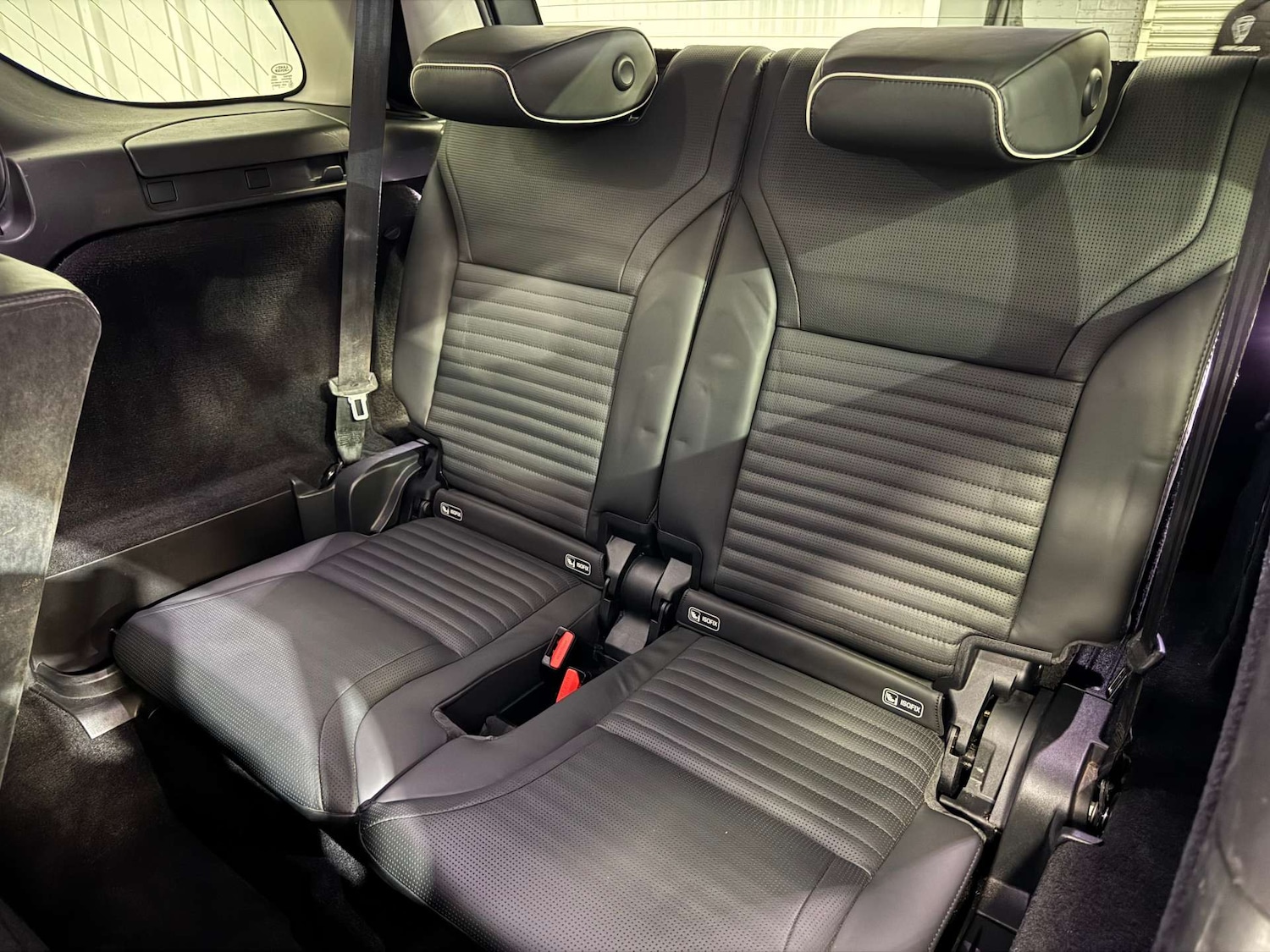 Used Land Rover Discovery 2017 for sale - 78003912: Photo 40