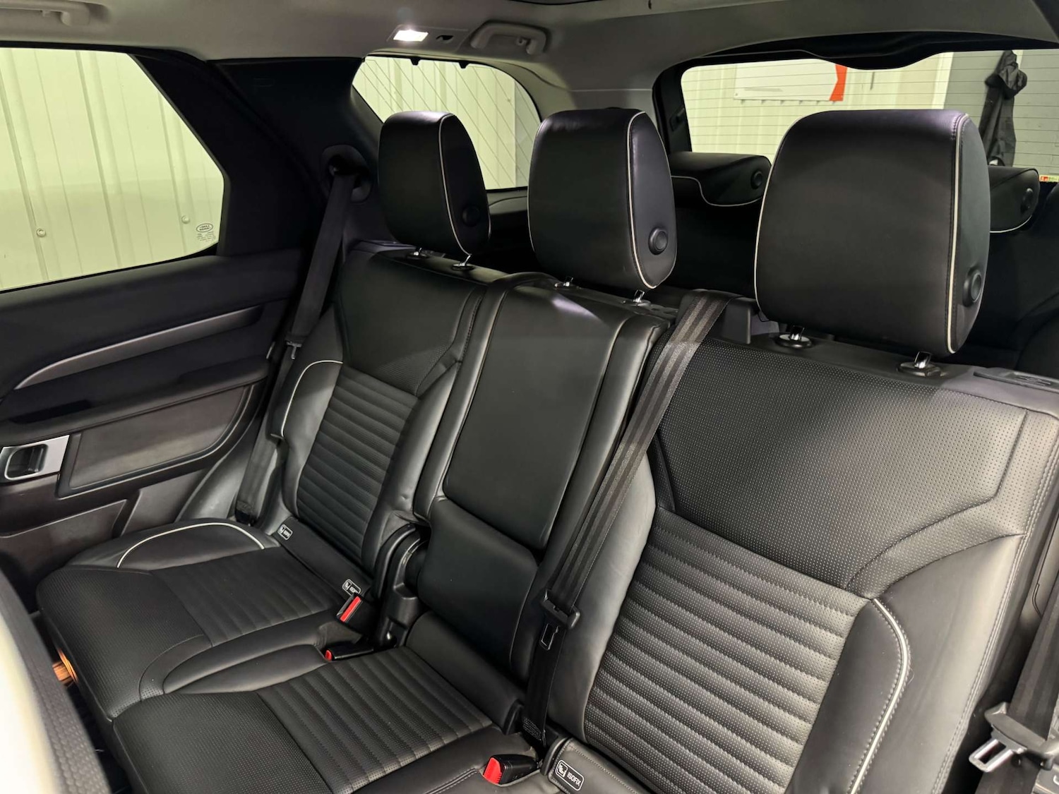 Used Land Rover Discovery 2017 for sale - 78003912: Photo 41