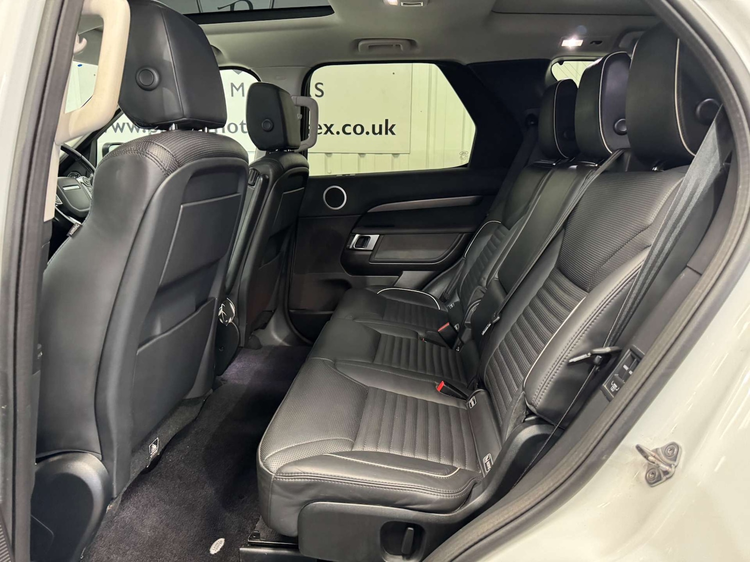 Used Land Rover Discovery 2017 for sale - 78003912: Photo 43