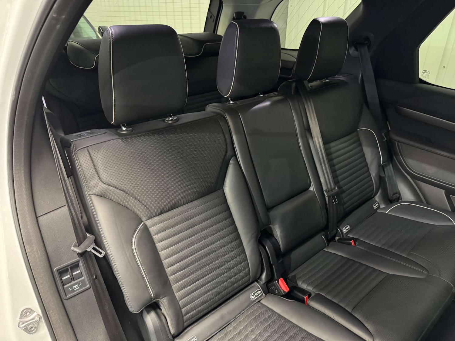 Used Land Rover Discovery 2017 for sale - 78003912: Photo 47