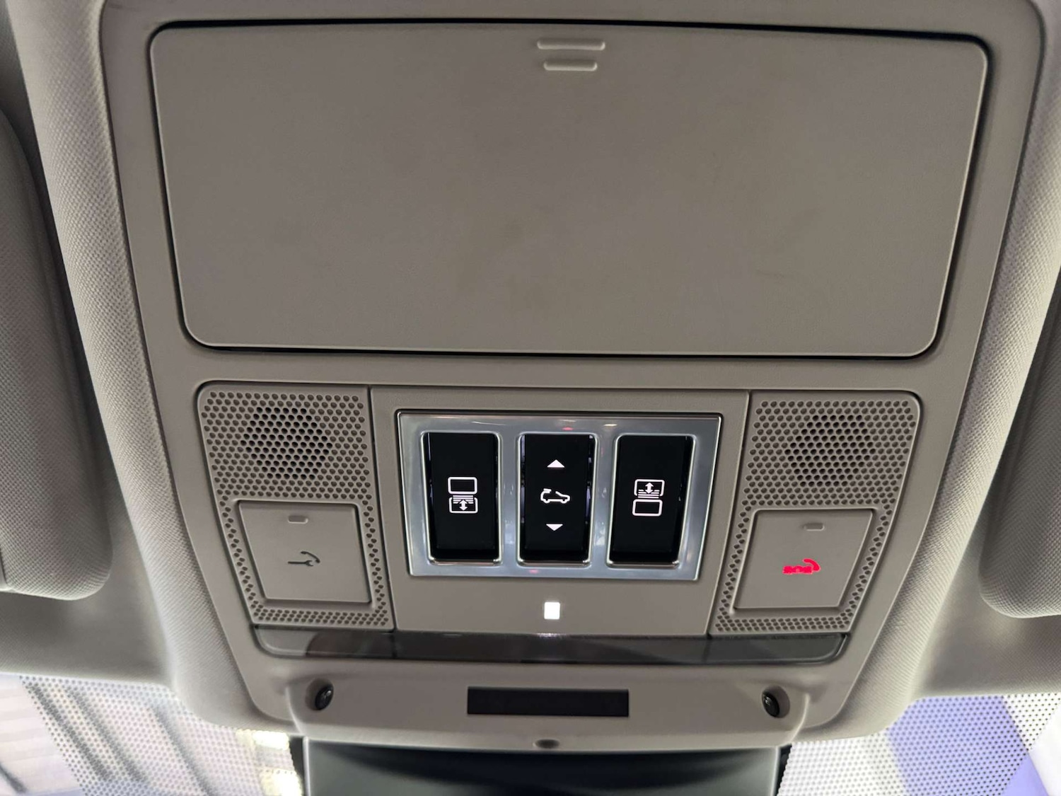 Used Land Rover Discovery 2017 for sale - 78003912: Photo 62