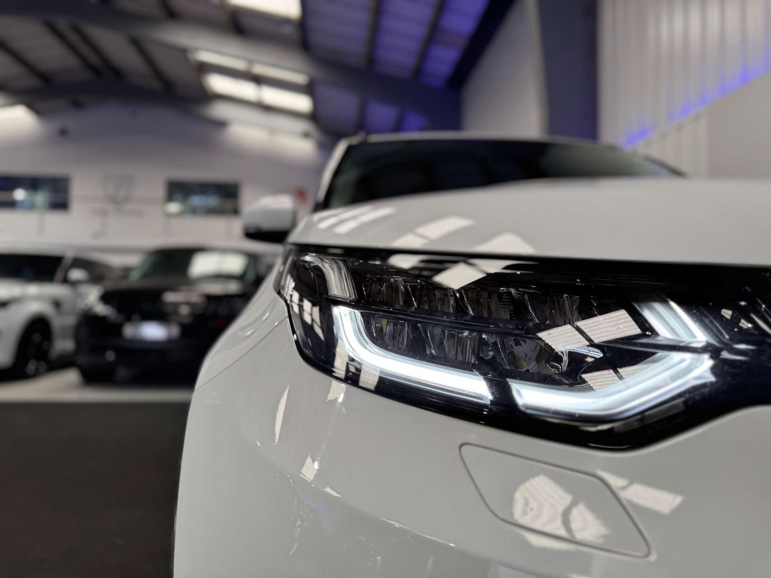 Used Land Rover Discovery 2017 for sale - 78003912: Photo 7