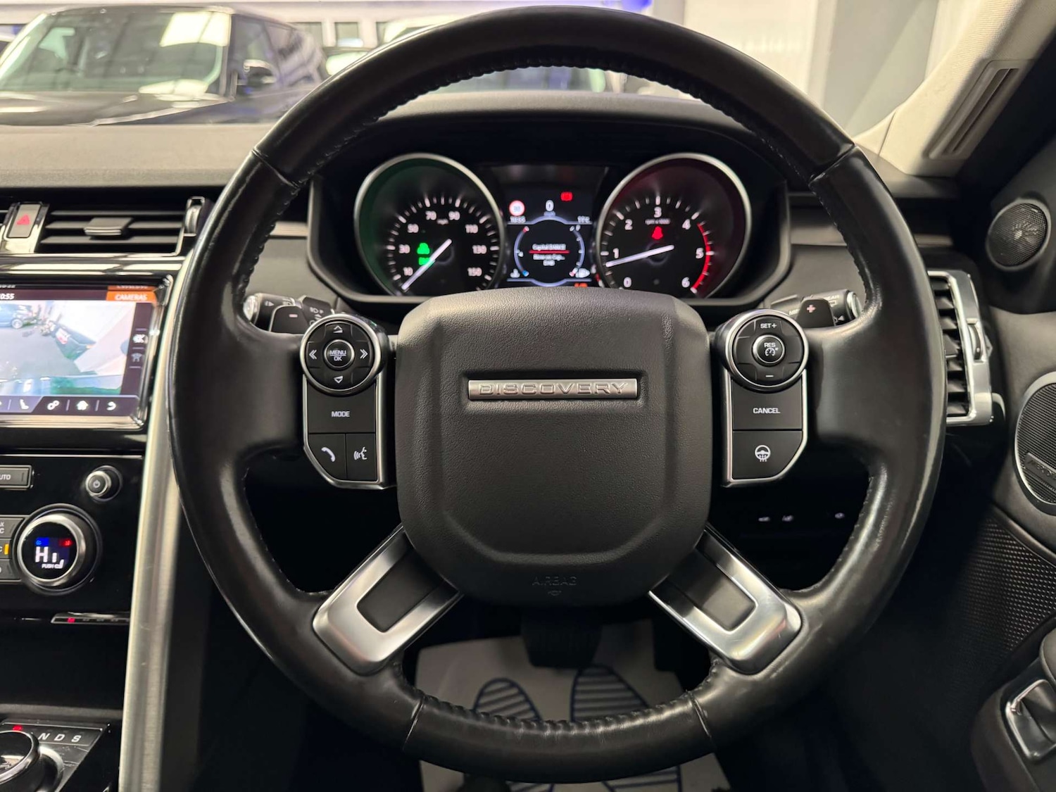 Used Land Rover Discovery 2017 for sale - 78003912: Photo 81