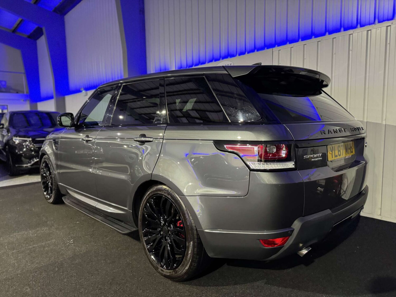 Used Land Rover Range Rover Sport 2017 for sale - 77342890: Photo 12