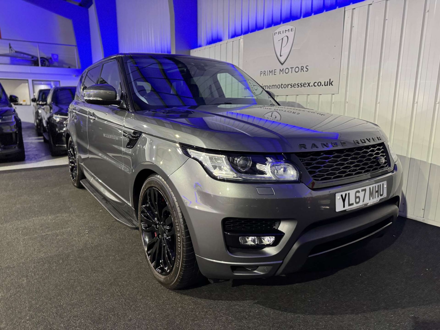 Used Land Rover Range Rover Sport 2017 for sale - 77342890: Photo 2