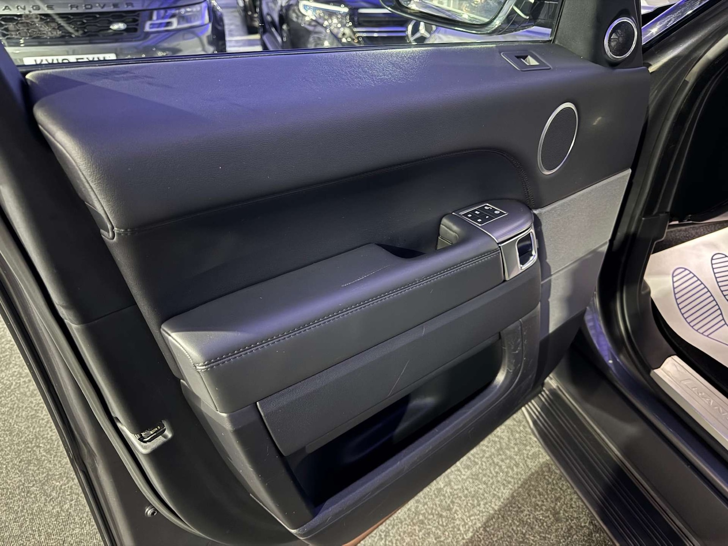 Used Land Rover Range Rover Sport 2017 for sale - 77342890: Photo 37