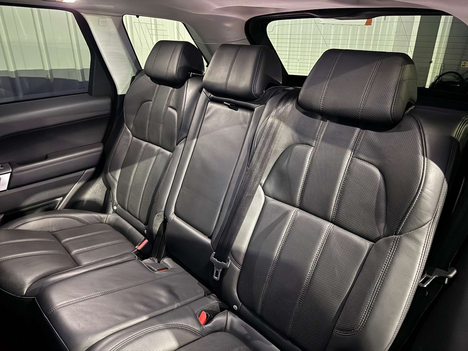 Used Land Rover Range Rover Sport 2017 for sale - 77342890: Photo 40