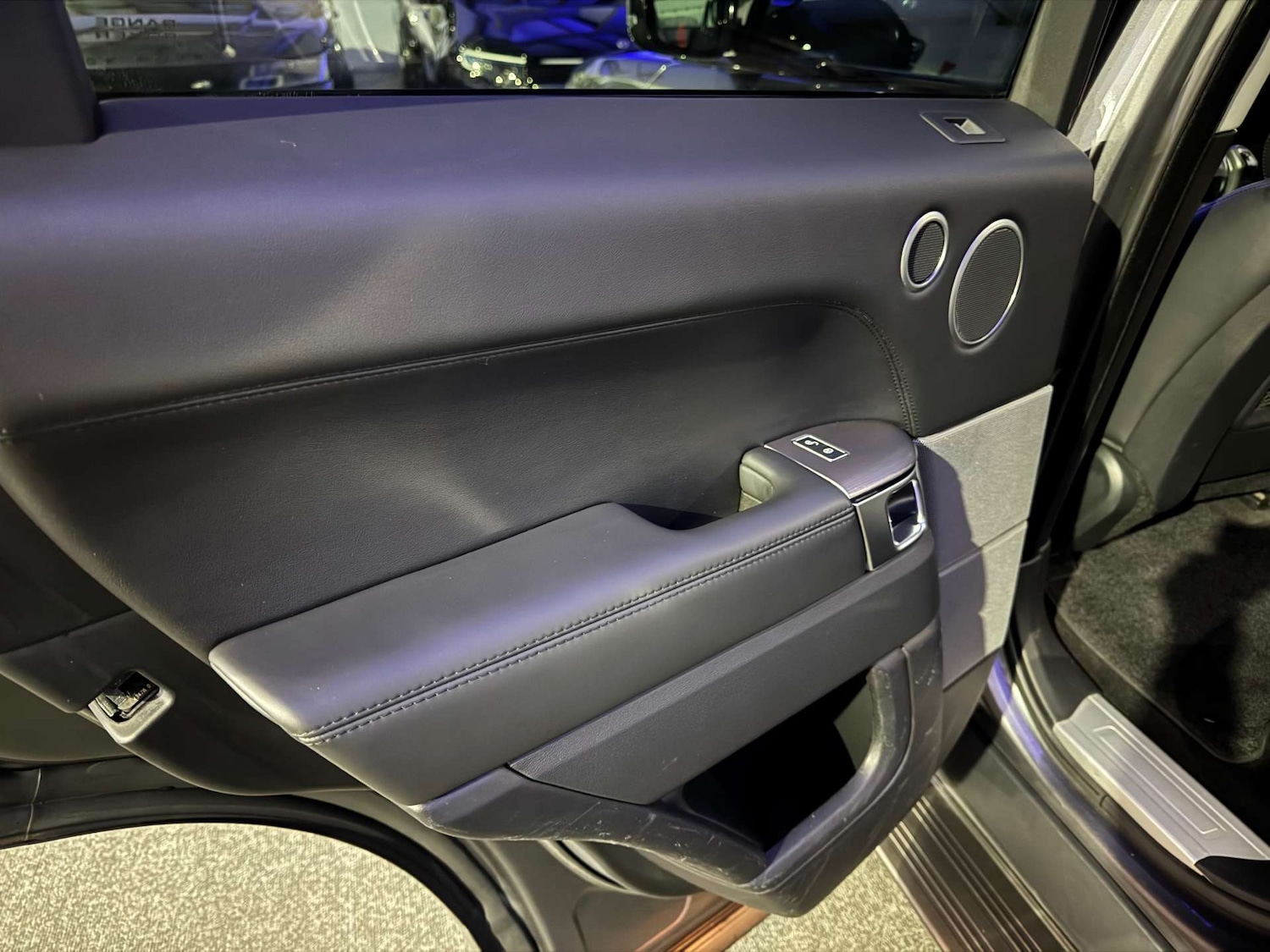 Used Land Rover Range Rover Sport 2017 for sale - 77342890: Photo 44