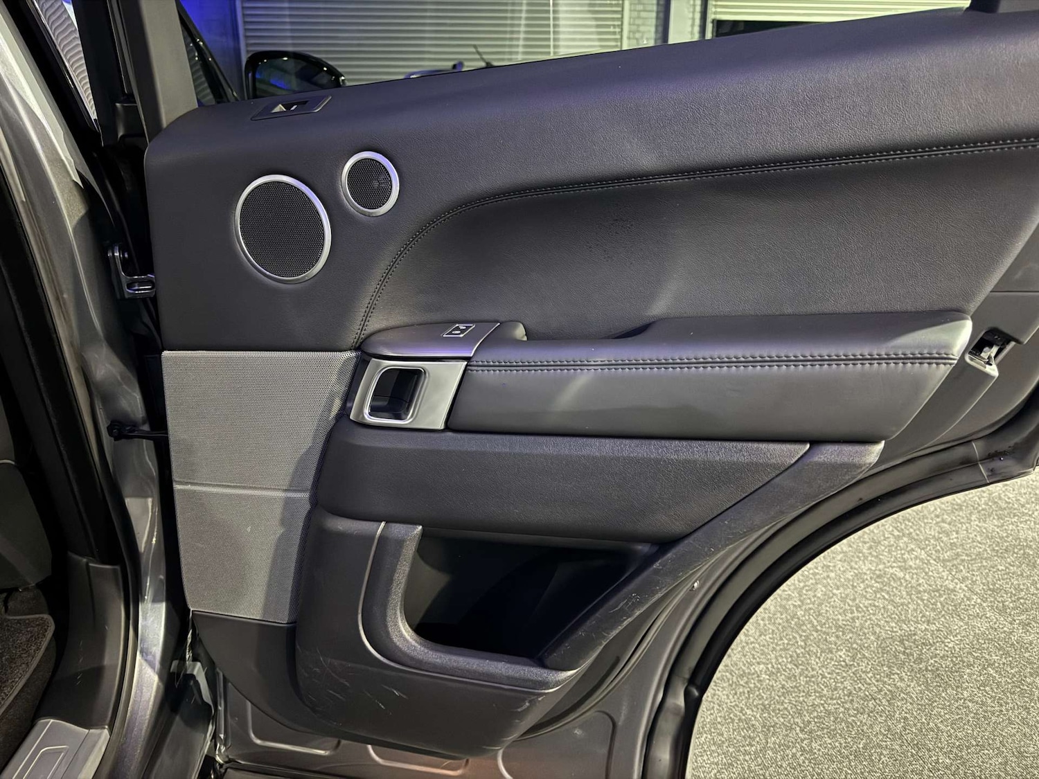 Used Land Rover Range Rover Sport 2017 for sale - 77342890: Photo 48