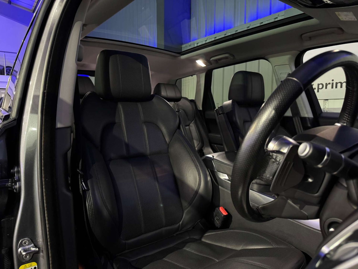 Used Land Rover Range Rover Sport 2017 for sale - 77342890: Photo 50