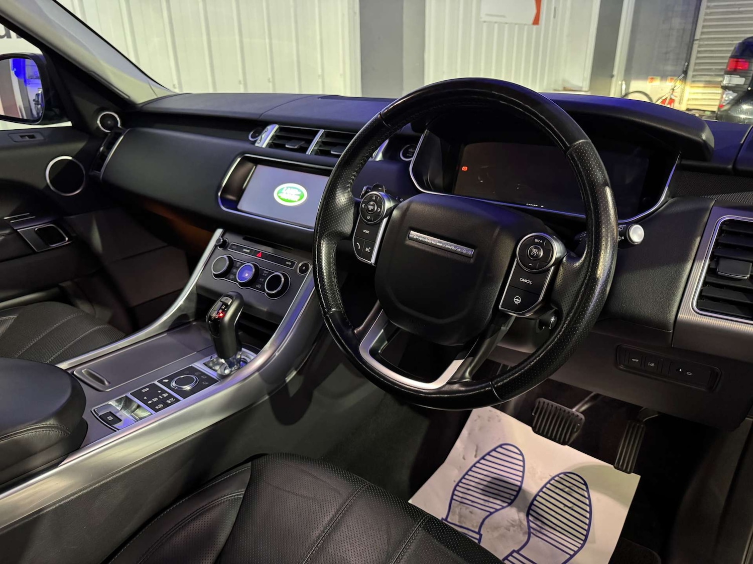 Used Land Rover Range Rover Sport 2017 for sale - 77342890: Photo 51