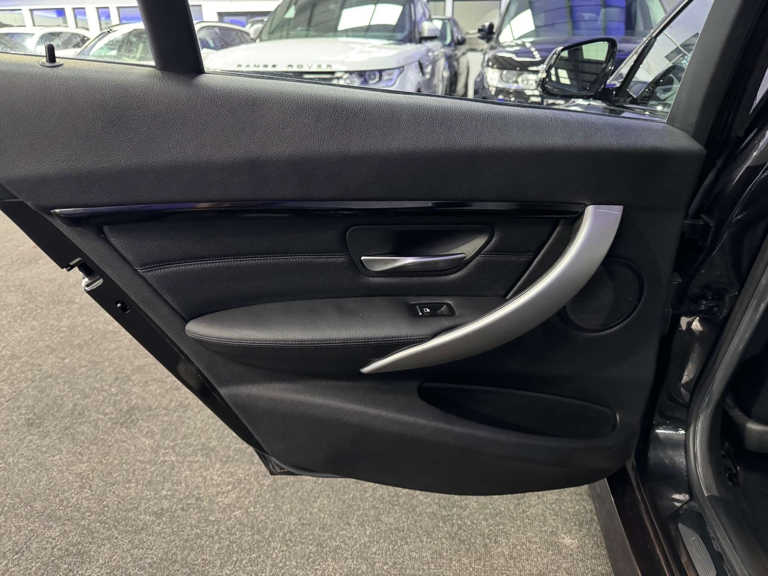 Used BMW 3 Series 2015 for sale - 76682728: Photo 39