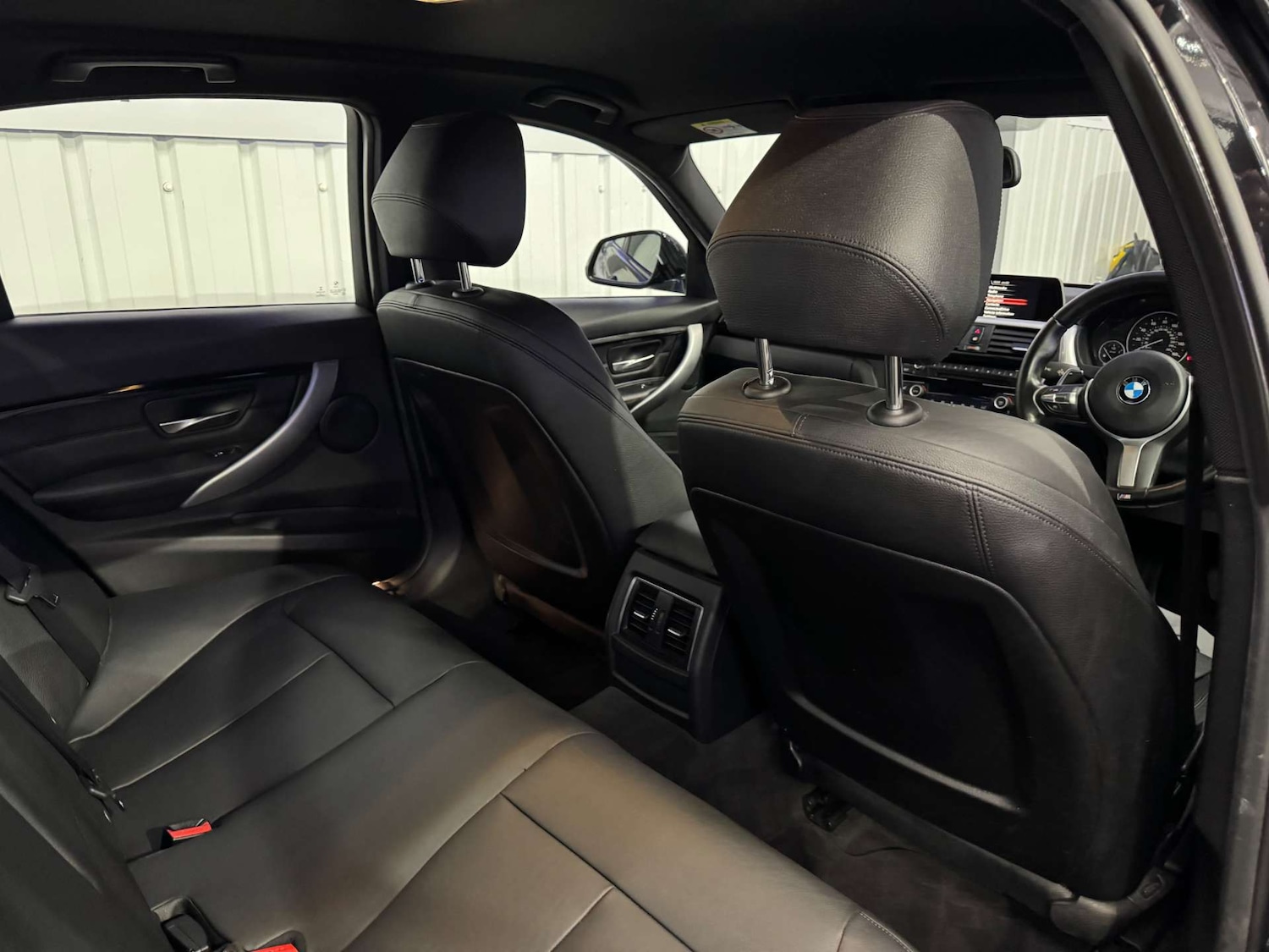 Used BMW 3 Series 2015 for sale - 76682728: Photo 42