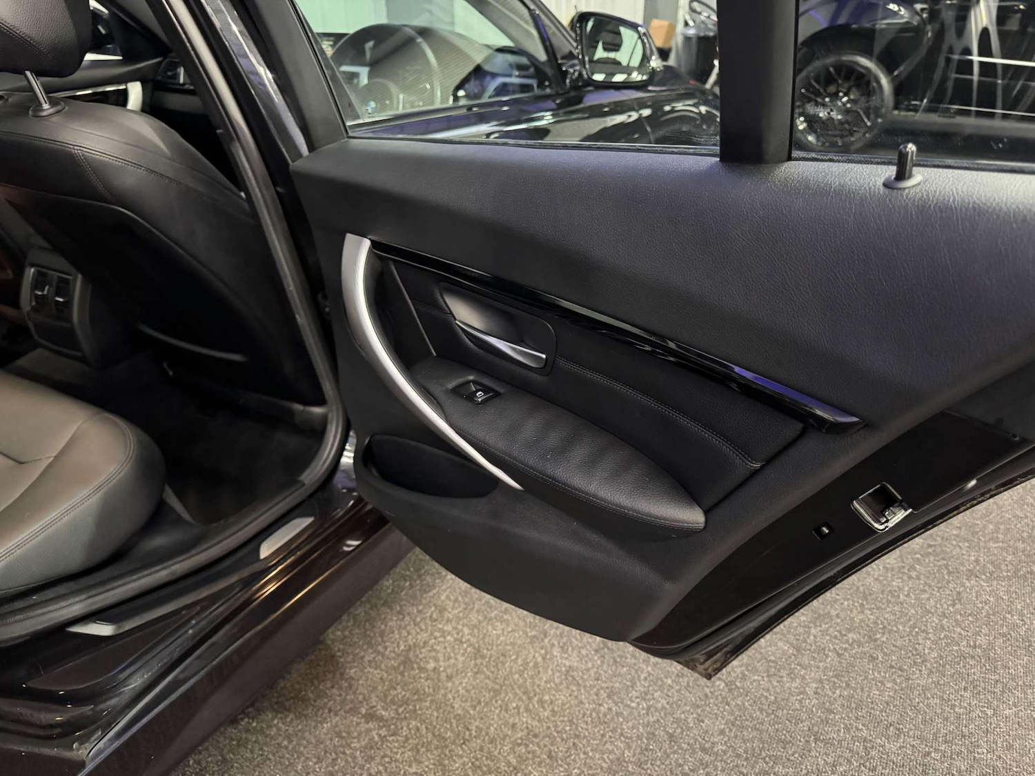 Used BMW 3 Series 2015 for sale - 76682728: Photo 45