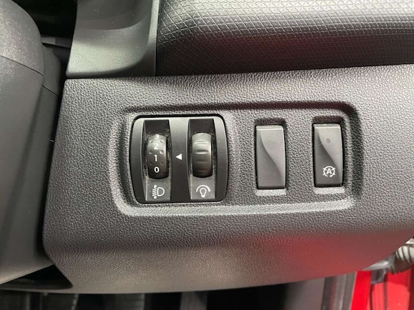 Used Renault Clio 2019 for sale - 76005395: Photo 35