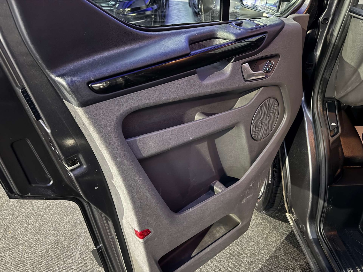 Used Ford Transit Custom 2019 for sale - 77283197: Photo 37