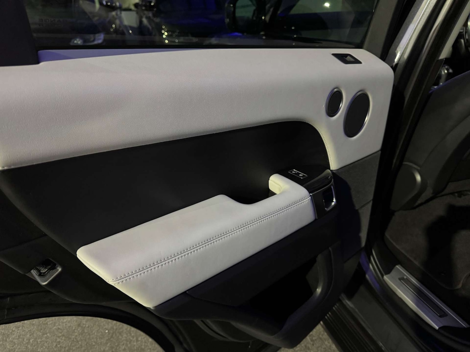 Used Land Rover Range Rover Sport 2015 for sale - 77170327: Photo 45