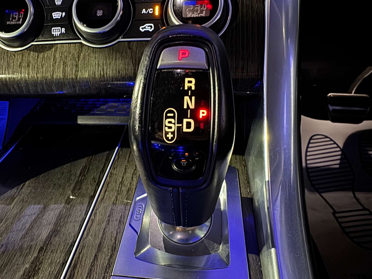 Used Land Rover Range Rover Sport 2015 for sale - 77170327: Photo 71