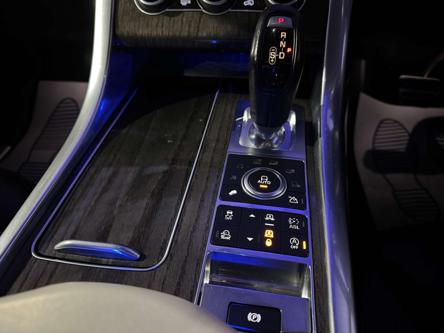 Used Land Rover Range Rover Sport 2015 for sale - 77170327: Photo 73