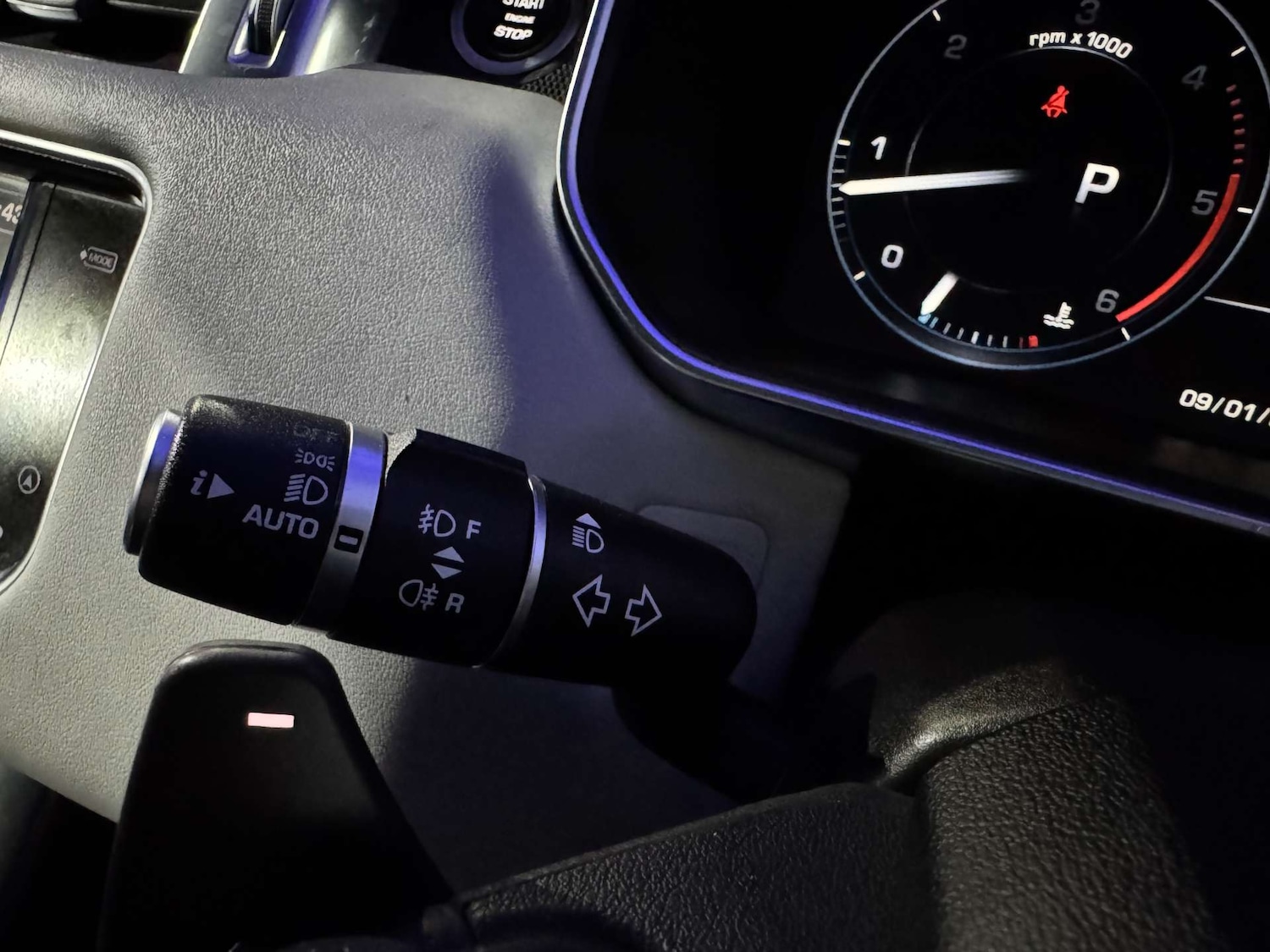 Used Land Rover Range Rover Sport 2015 for sale - 77170327: Photo 79