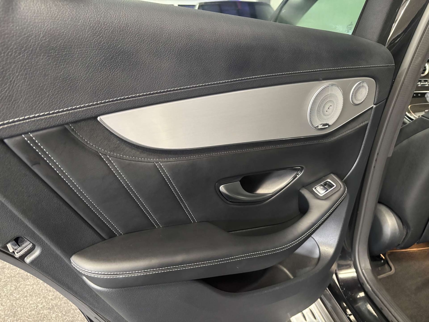 Used Mercedes-Benz GLC 2019 for sale - 76340733: Photo 42