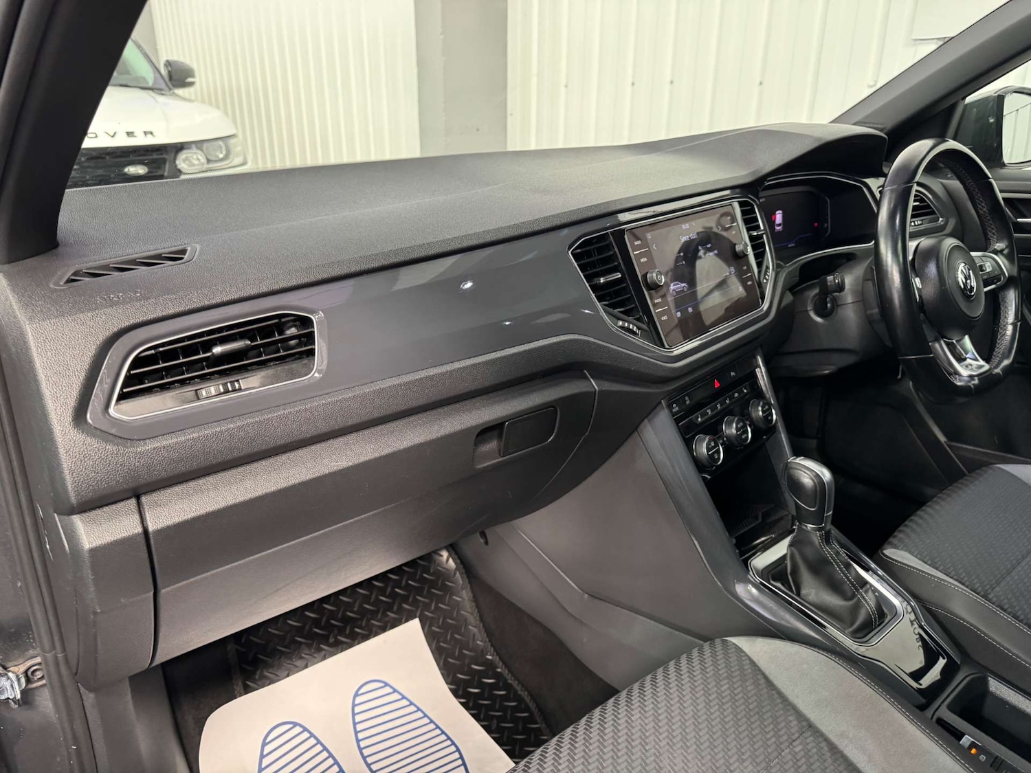 Used Volkswagen T-Roc 2019 for sale - 77778185: Photo 31