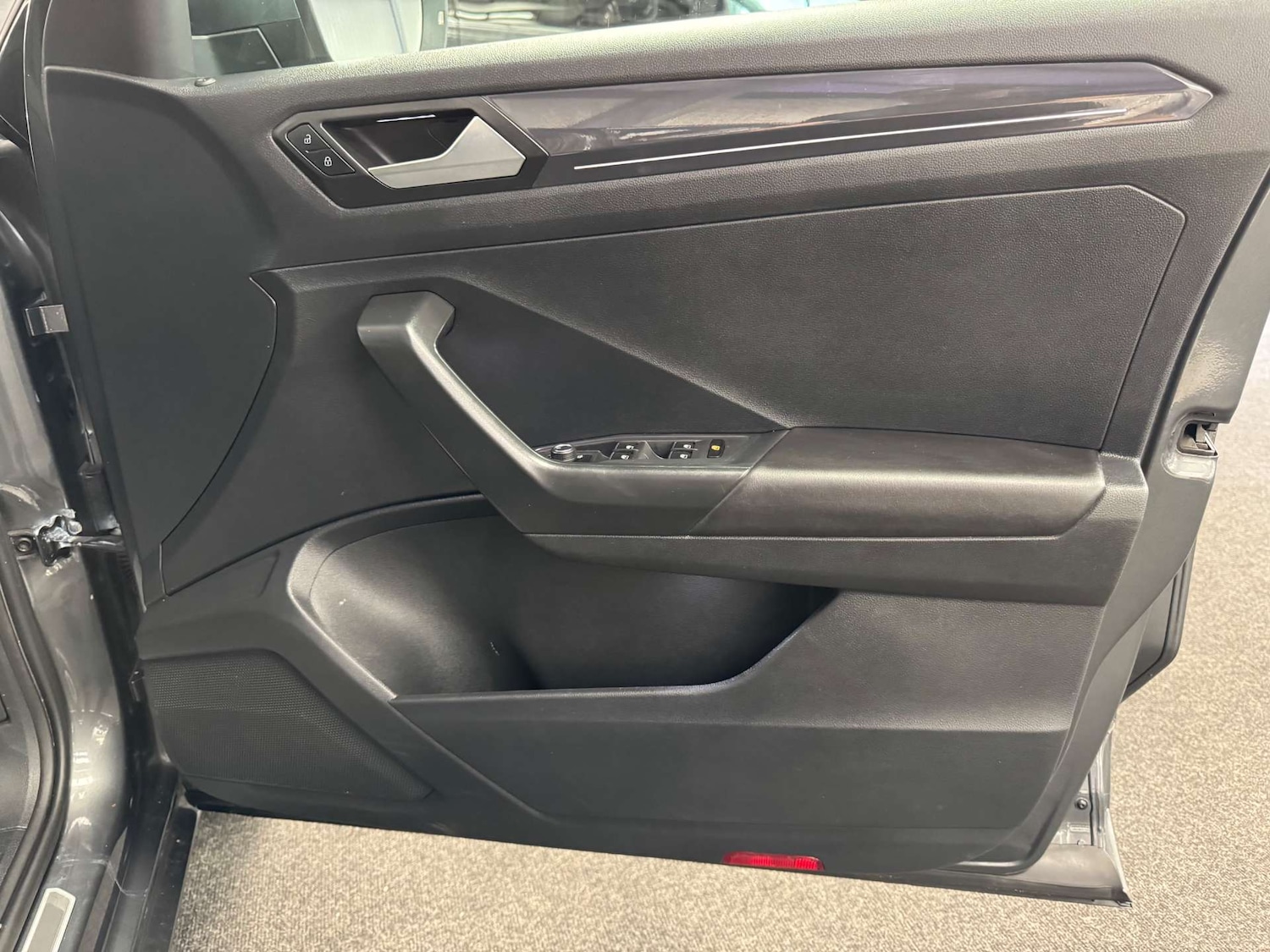 Used Volkswagen T-Roc 2019 for sale - 77778185: Photo 51