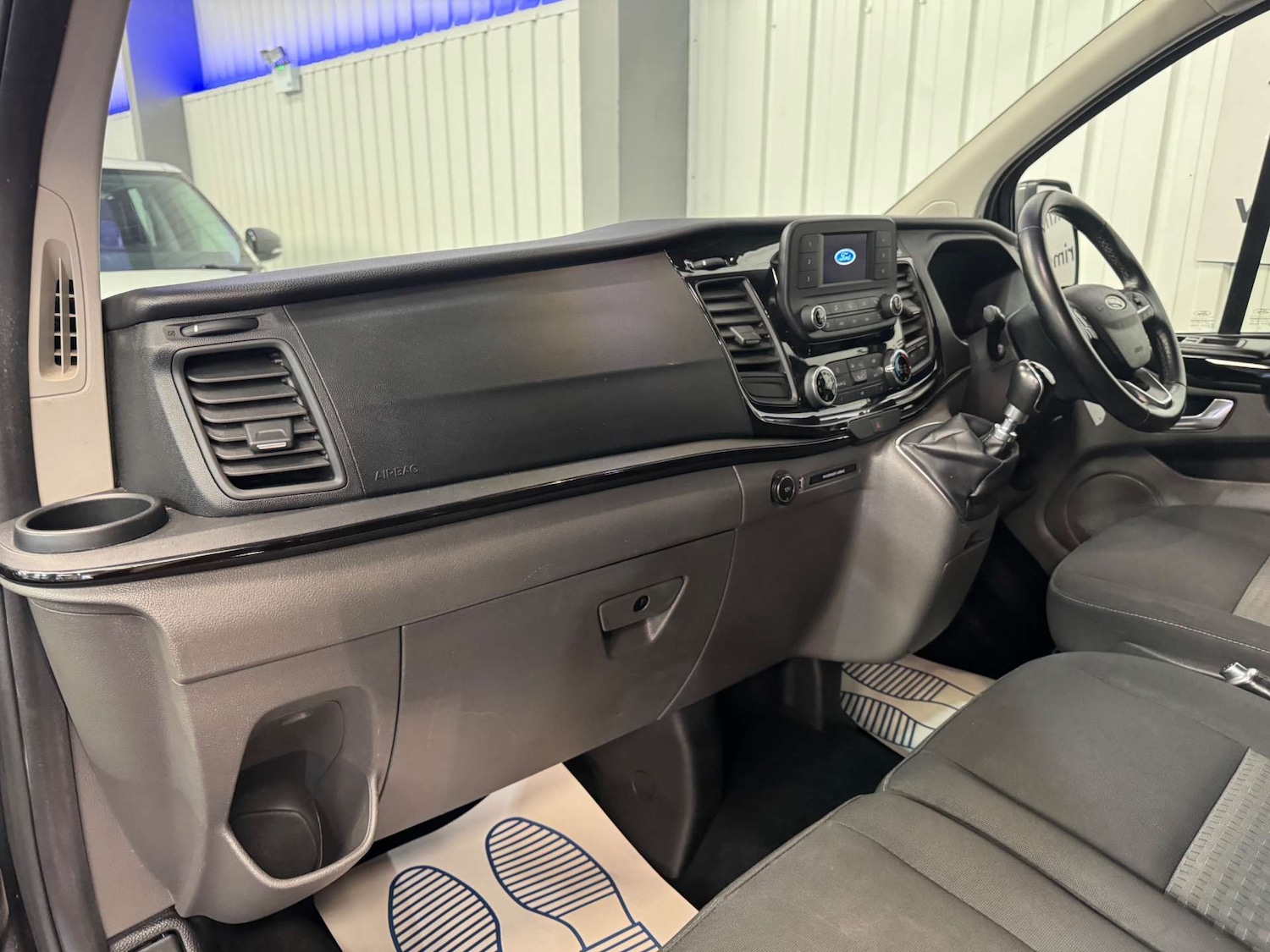 Used Ford Tourneo Custom 2018 for sale - 78083539: Photo 31