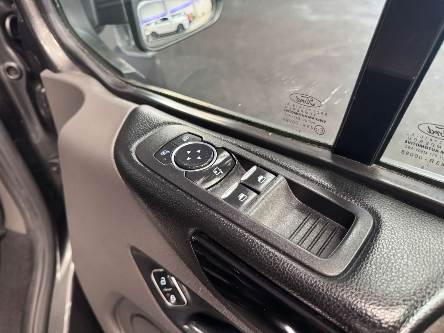 Used Ford Tourneo Custom 2018 for sale - 78083539: Photo 46