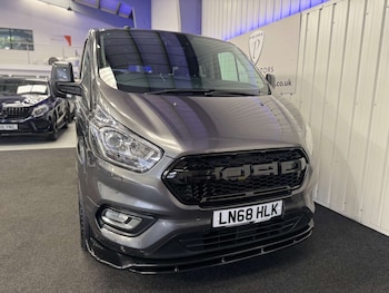 Used Ford Tourneo Custom 2018 for sale - 78083539: Photo