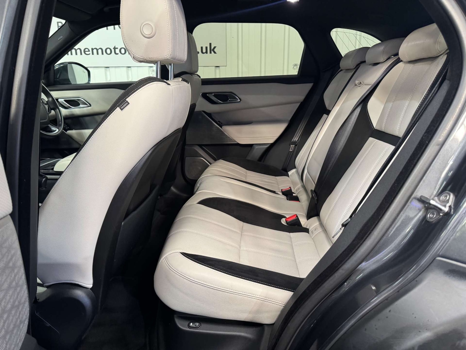 Used Land Rover Range Rover Velar 2018 for sale - 77675389: Photo 40