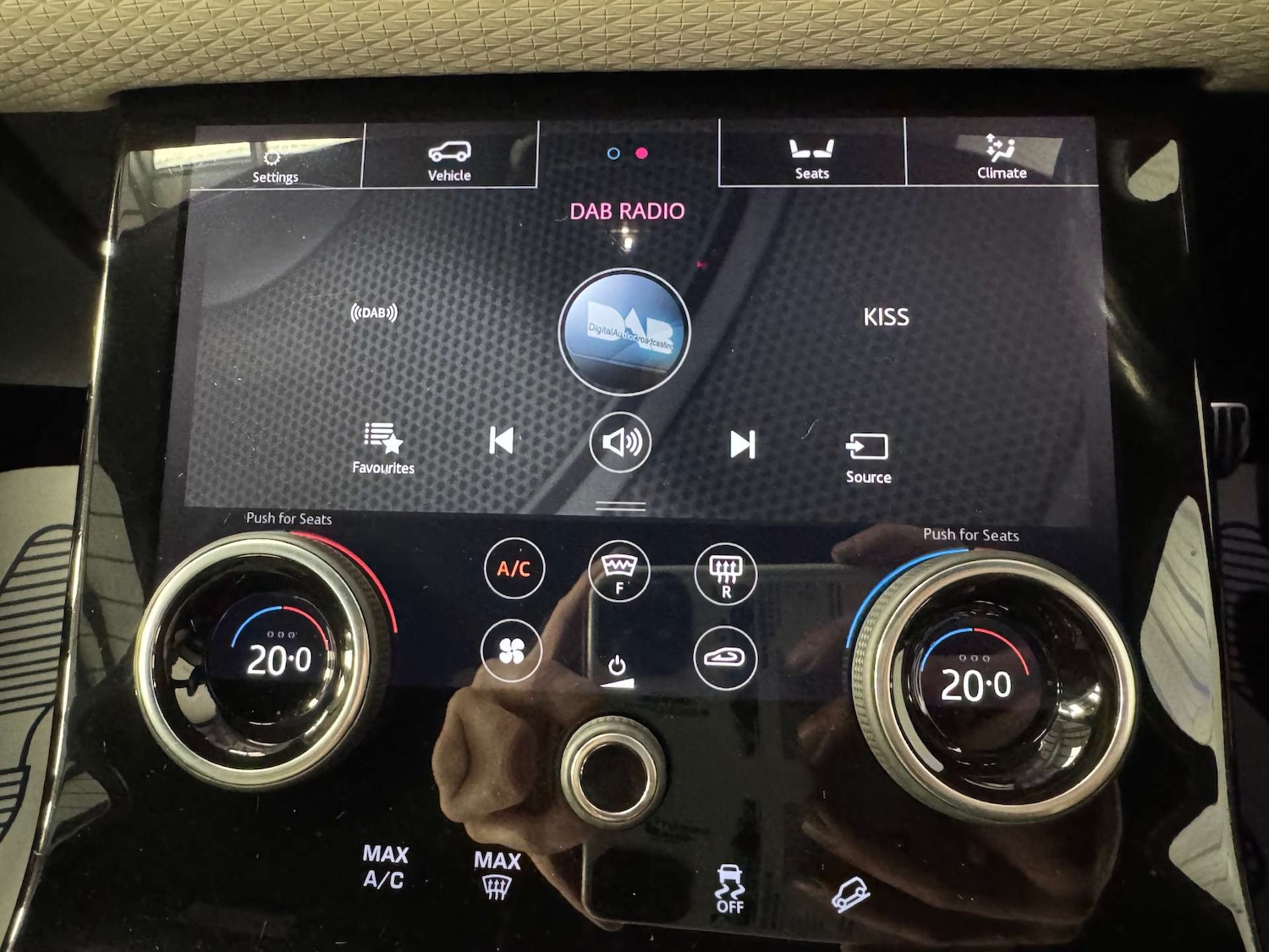 Used Land Rover Range Rover Velar 2018 for sale - 77675389: Photo 69