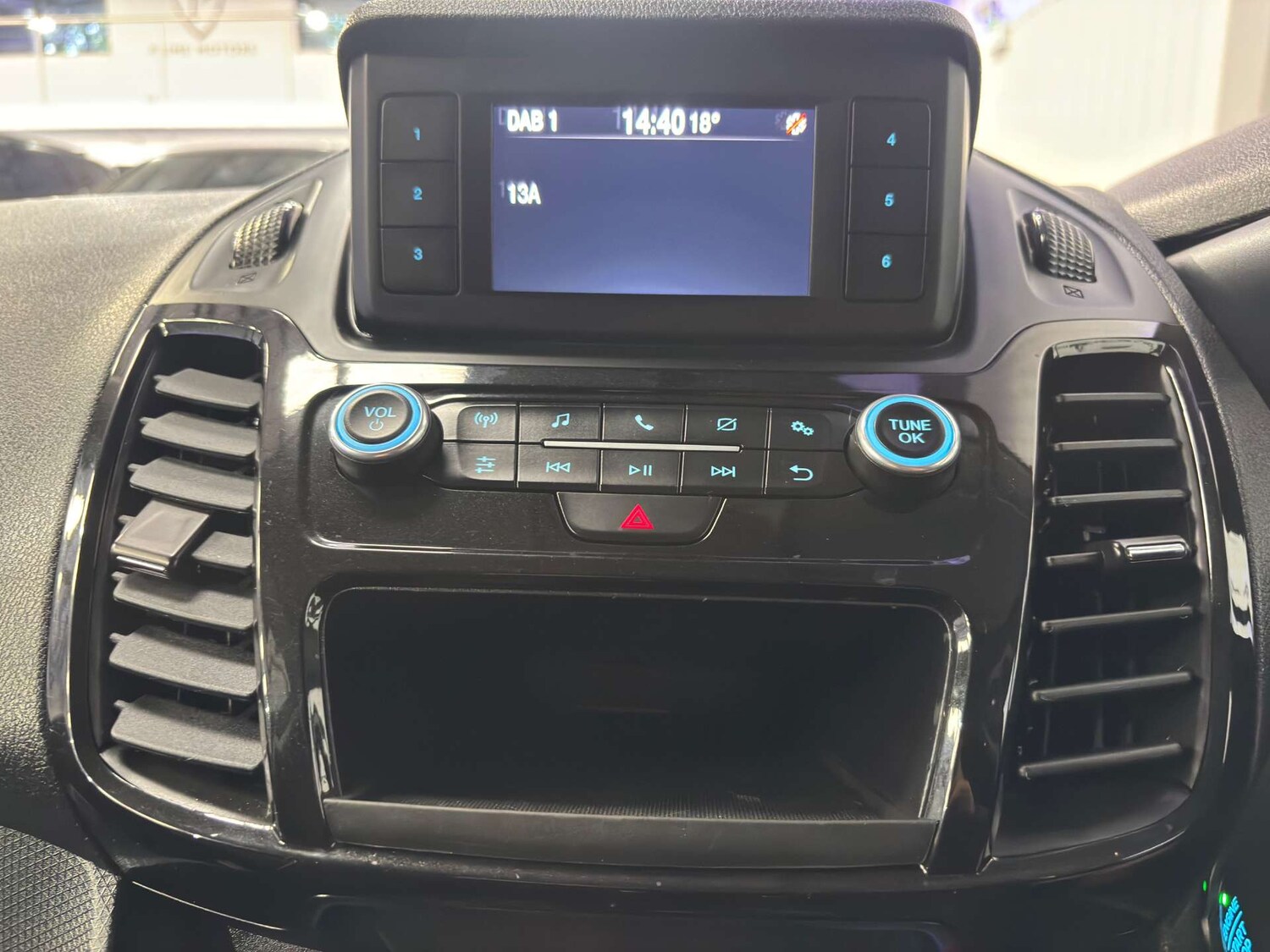 Used Ford Transit Connect 2021 for sale - 76278675: Photo 42