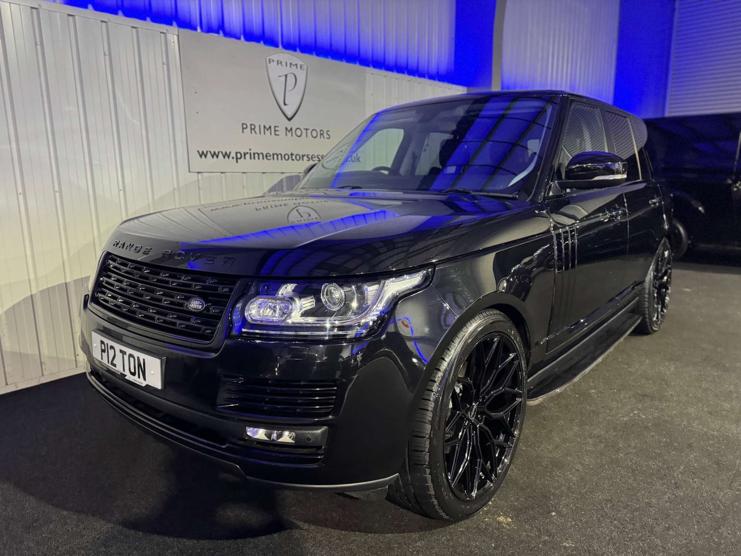 Used Land Rover Range Rover 2014 for sale - 77129800: Photo 10