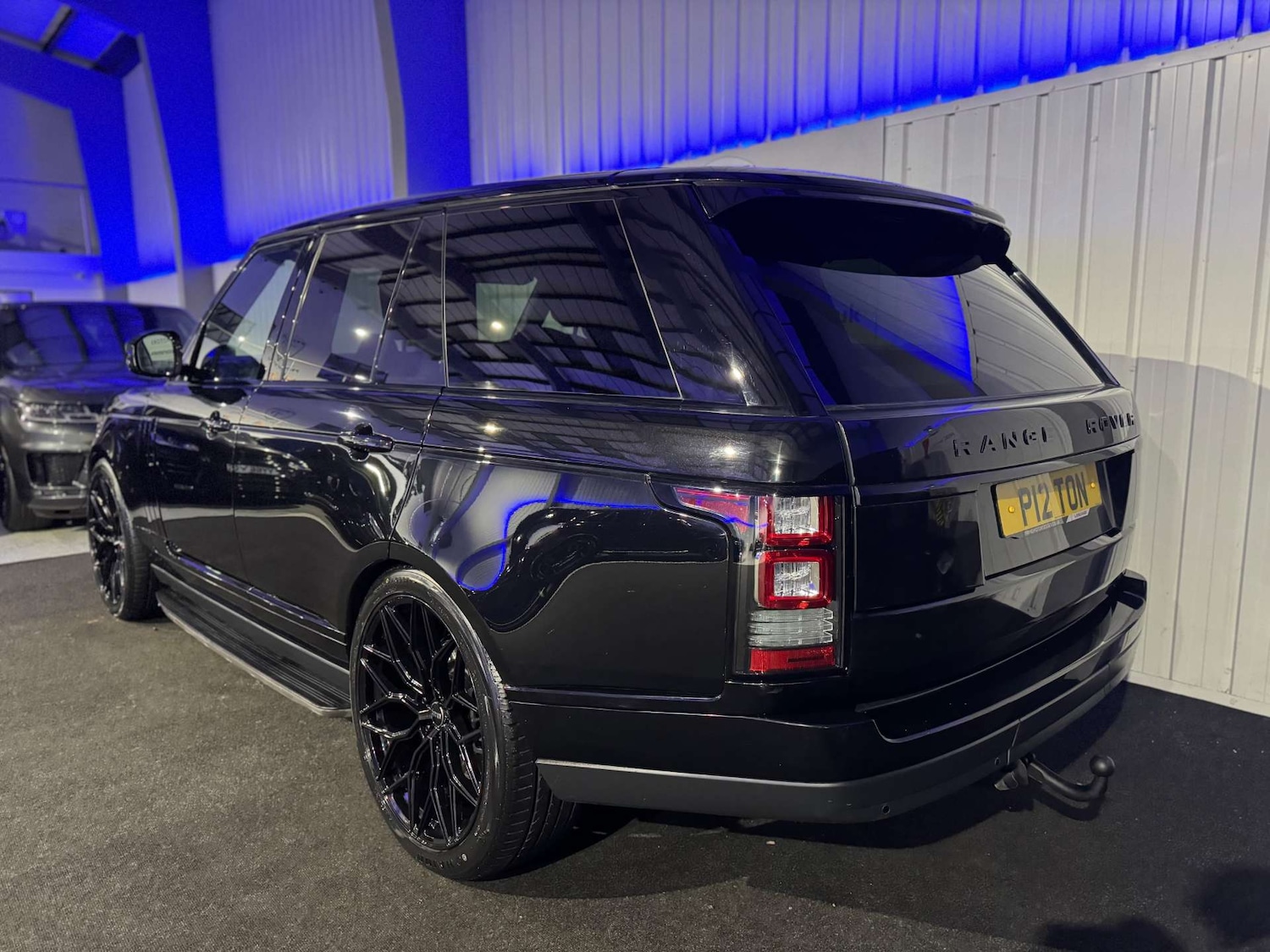 Used Land Rover Range Rover 2014 for sale - 77129800: Photo 12