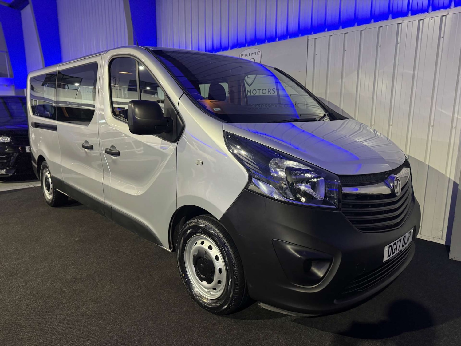 Used Vauxhall Vivaro 2017 for sale - 76686724: Photo 1