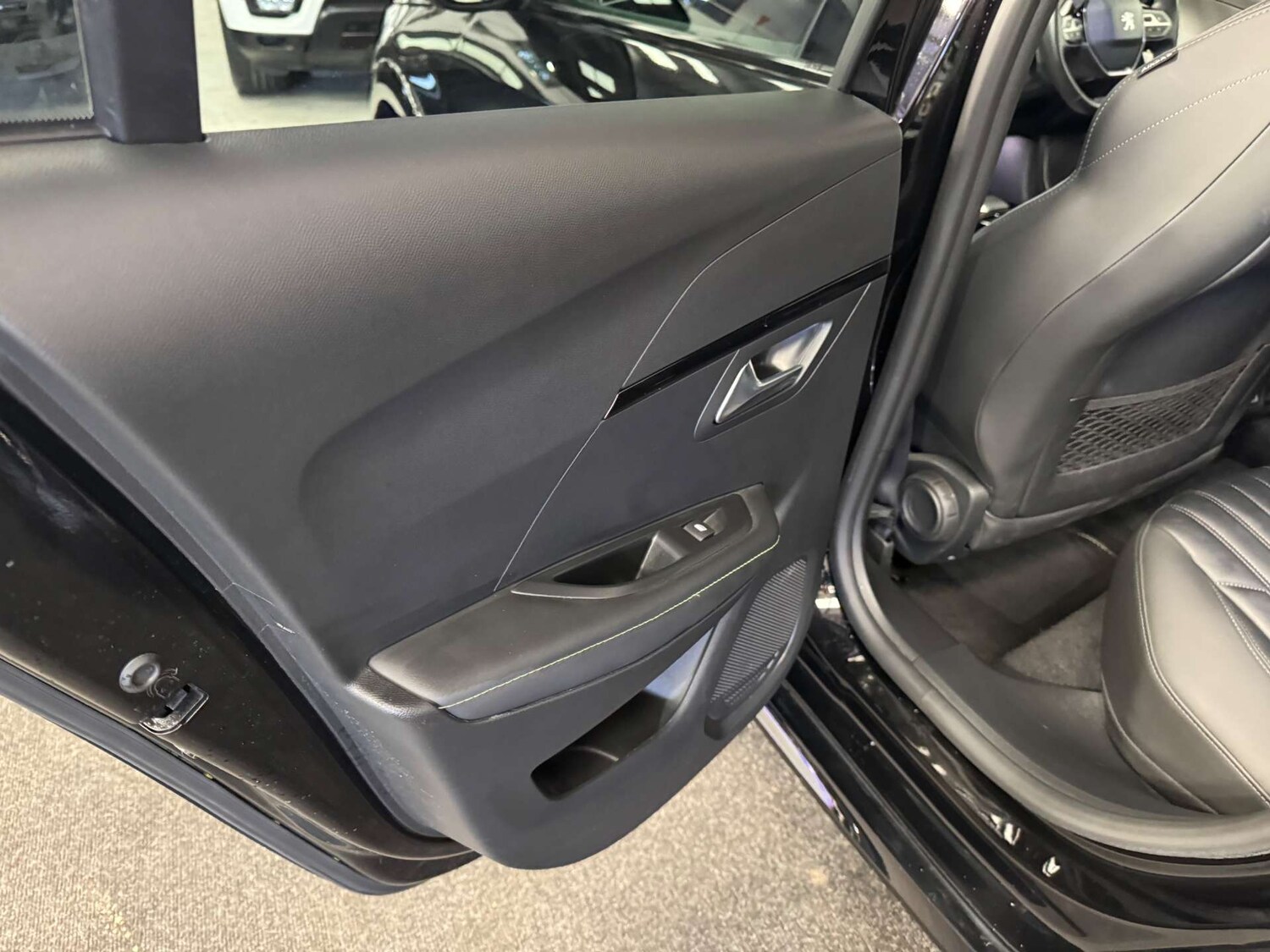 Used Peugeot 208 2022 for sale - 78064631: Photo 40