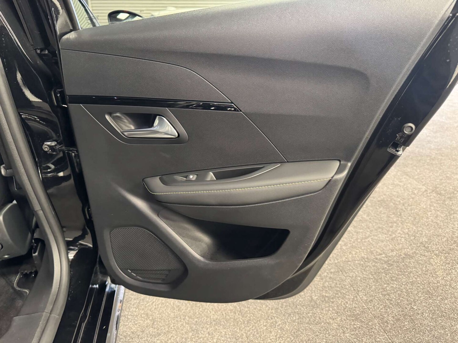 Used Peugeot 208 2022 for sale - 78064631: Photo 44