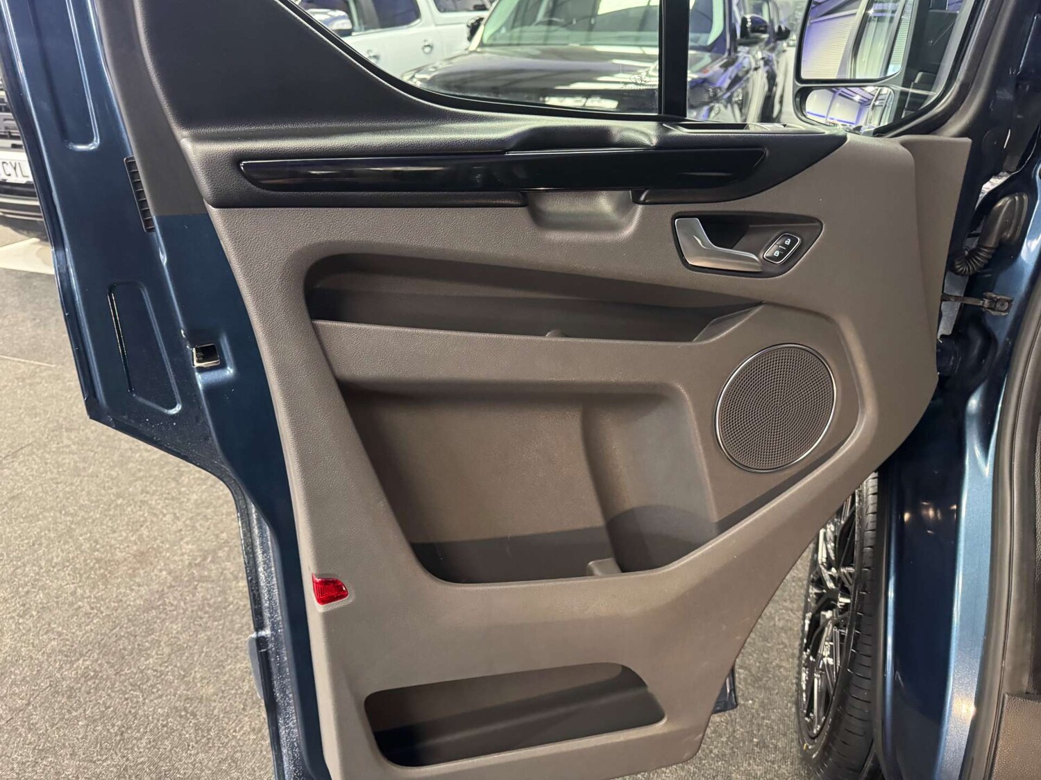 Used Ford Tourneo Custom 2019 for sale - 77872421: Photo 34